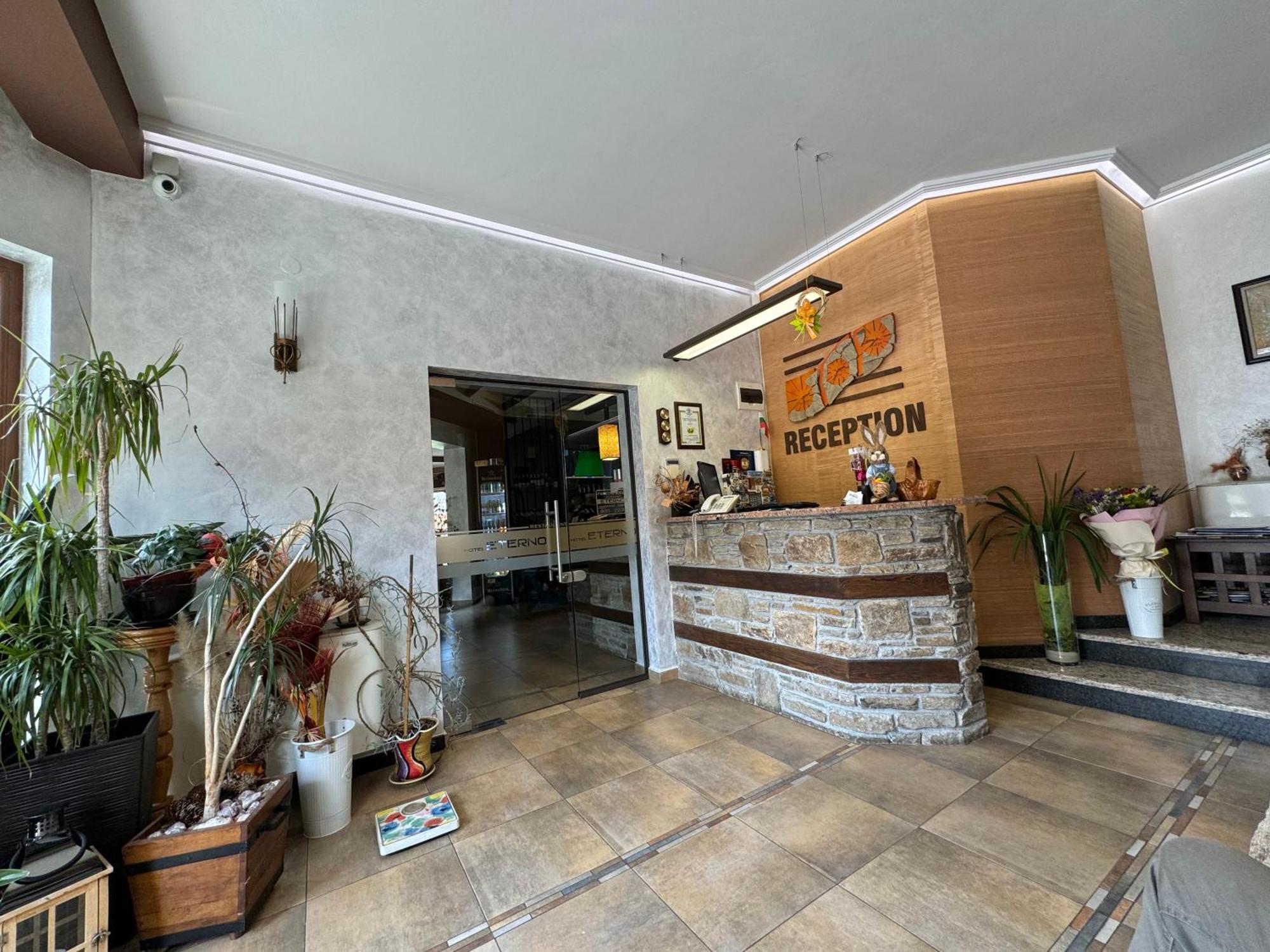 Family Hotel Eterno Tsigov Chark Dış mekan fotoğraf